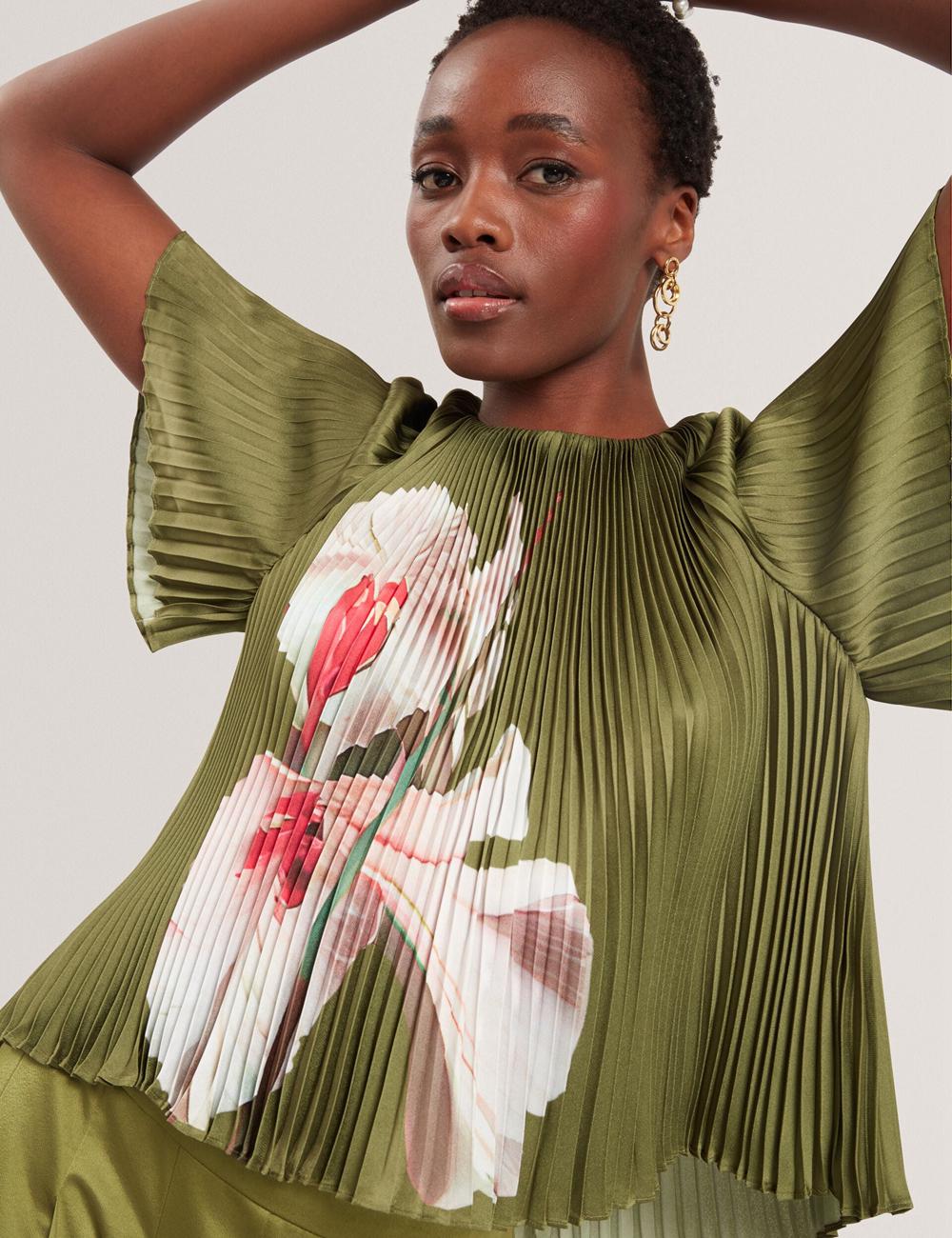 Blusa Ted Baker LIONAA - Floral Graphic Pleated Satin Short Sleeve Mujer Verde | TPEY-96817