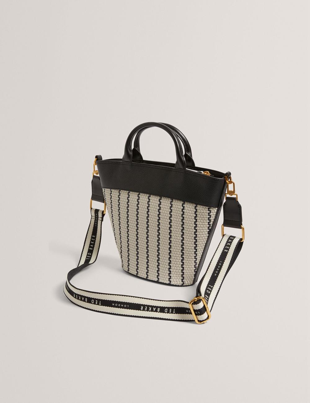 Bolso Tote Ted Baker RIVERI - Woven Leather Trim Bucket With Webbing Strap Mujer Azul Marino | TBCD-76524