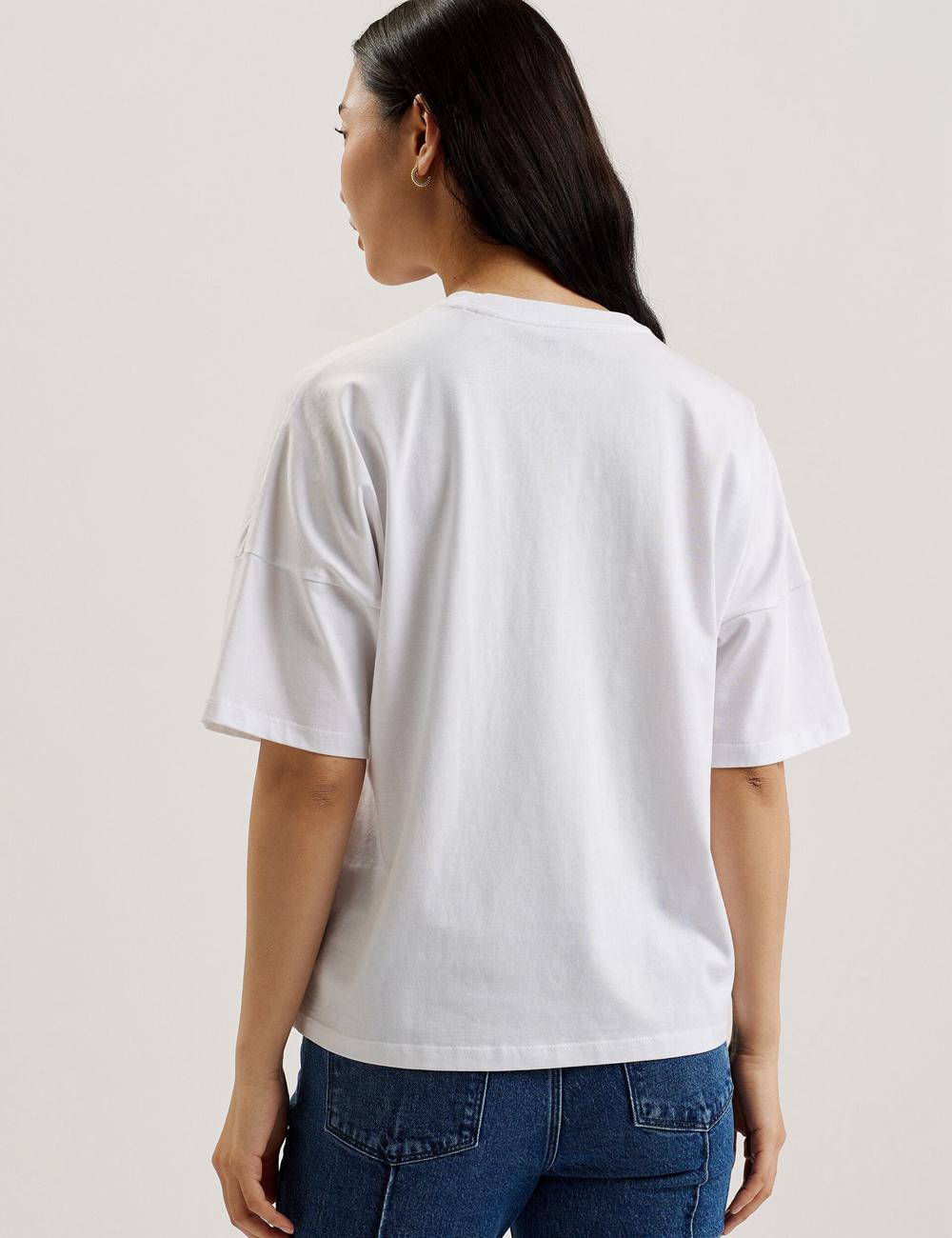 Camiseta Ted Baker MALORRY - Embroidered Logo Boxy Cotton Mujer Blancas | VSGK-63491