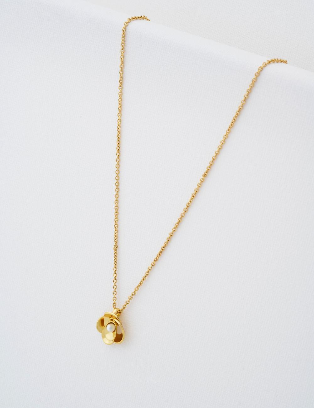Collares Ted Baker FLORA - Pearl Detail Flower Pendant Mujer Doradas | SLFR-29506