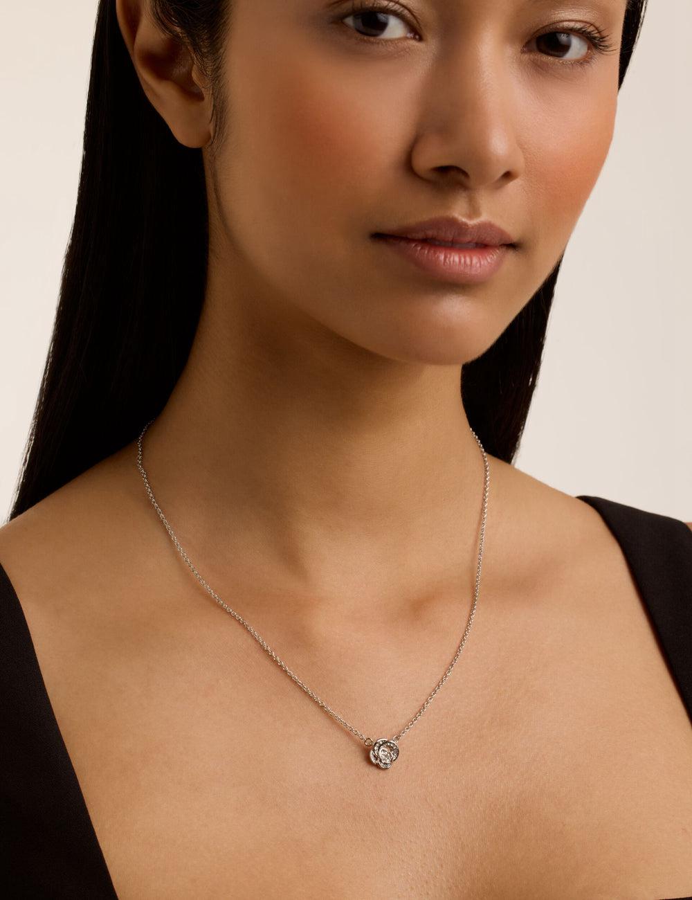 Collares Ted Baker FLORITA - Crystal Flower Pendant Mujer Plateadas | ONCB-64297