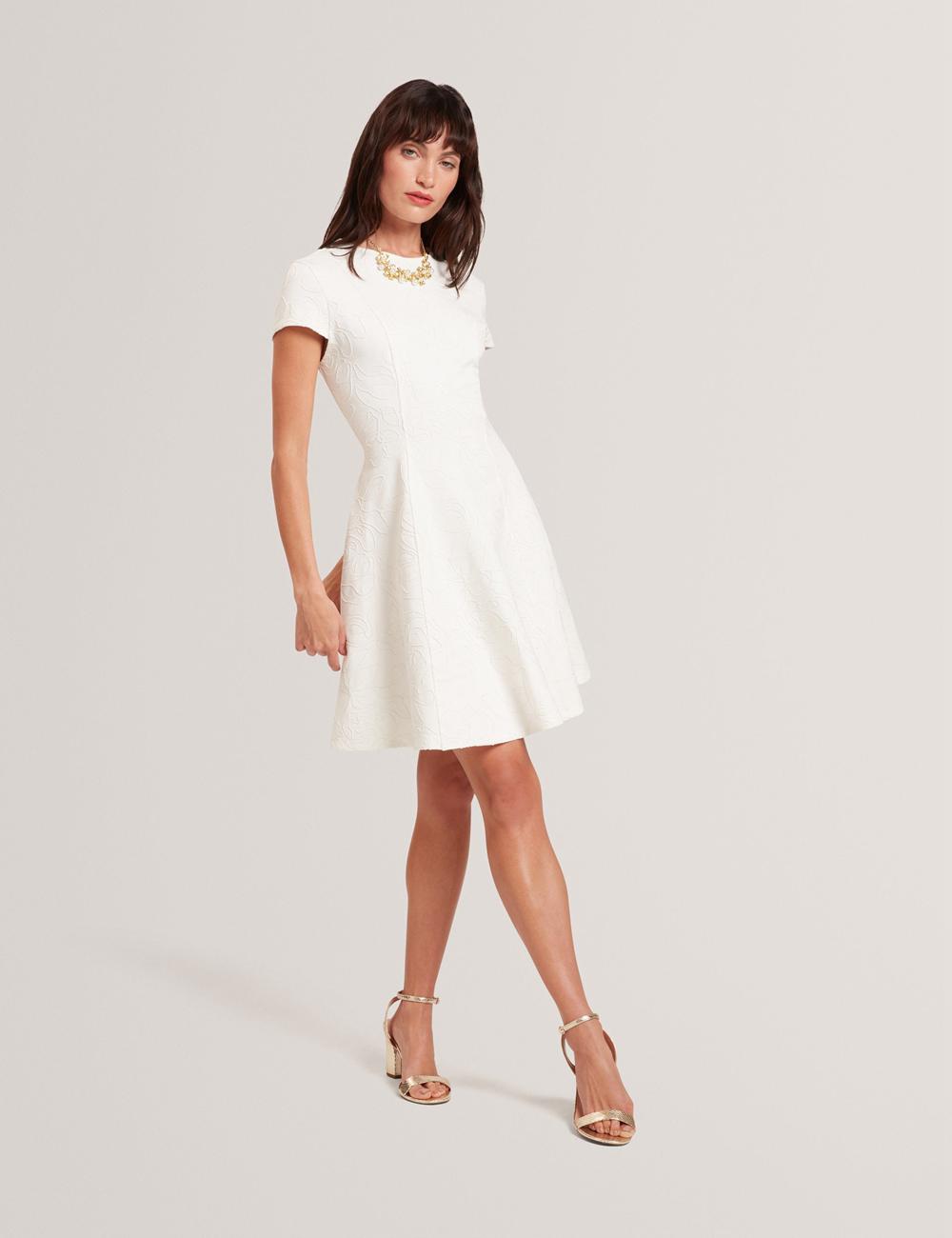 Mini Vestido Ted Baker CLODAA - Embroidered Short Sleeve Skater Mujer Ivory | TDUB-81206