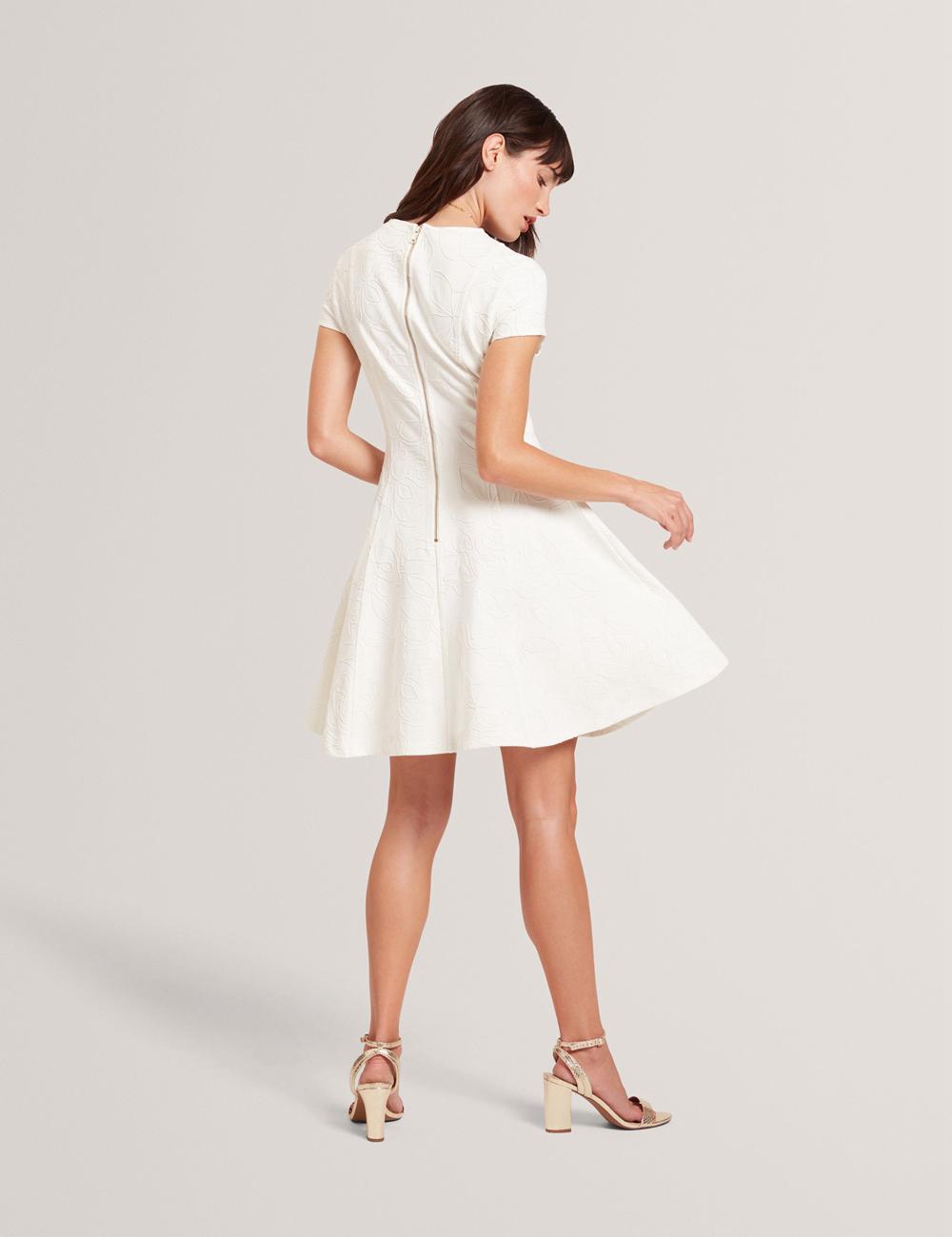 Mini Vestido Ted Baker CLODAA - Embroidered Short Sleeve Skater Mujer Ivory | TDUB-81206
