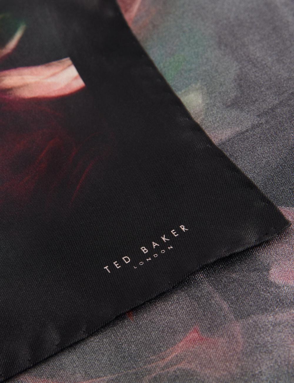 Pañuelos De Bolsillo Ted Baker DALLASE - Smokey Floral Print Silk Pocket Hombre Negras | YZUA-48127