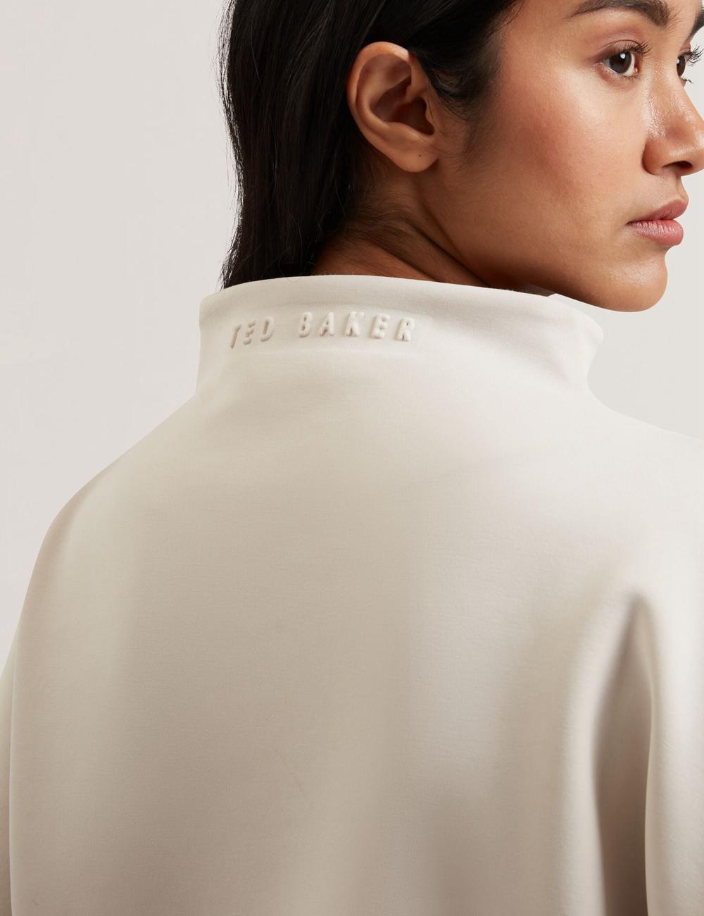 Sudaderas Ted Baker HALIYY - Funnel Neck Boxy Short Sleeve Mujer Ivory | WLEU-09612