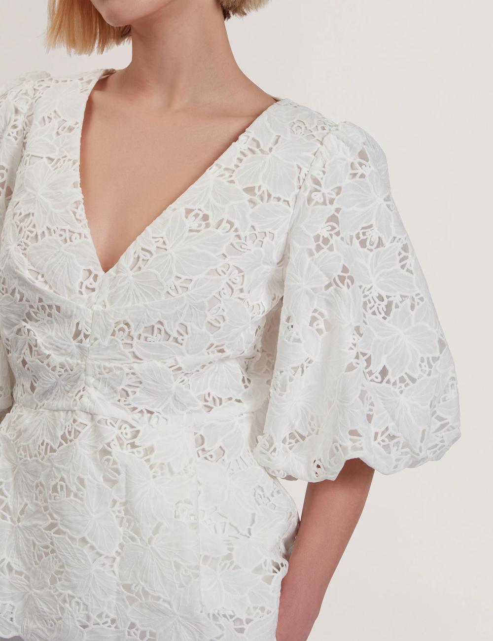 Tops Ted Baker ELLARI - Lace Puff Sleeve V-Neck Peplum Mujer Blancas | NEVC-89162