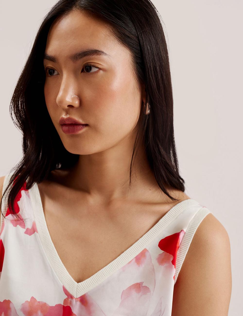 Tops Ted Baker HEIDIII - Printed Panel V-Neck Knitted Vest Mujer Ivory | MRKC-18073